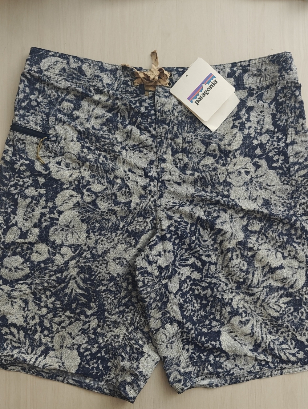 Patagonia Wavefarer Board Shorts. 34in. Waist.  New